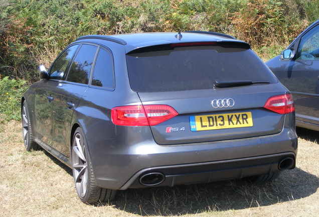 Audi RS4 Avant B8