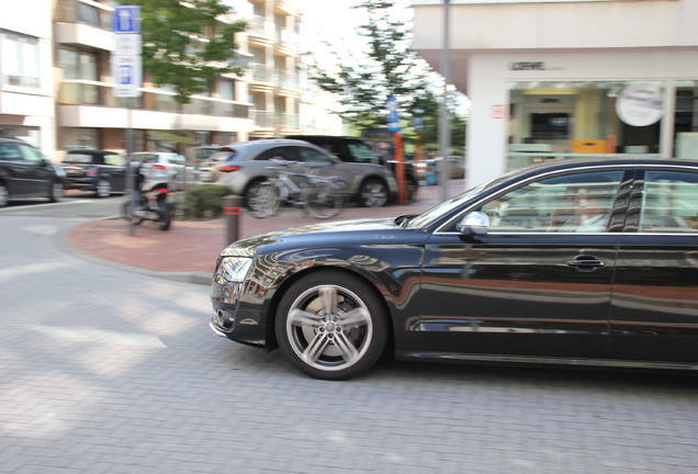 Audi S8 D4