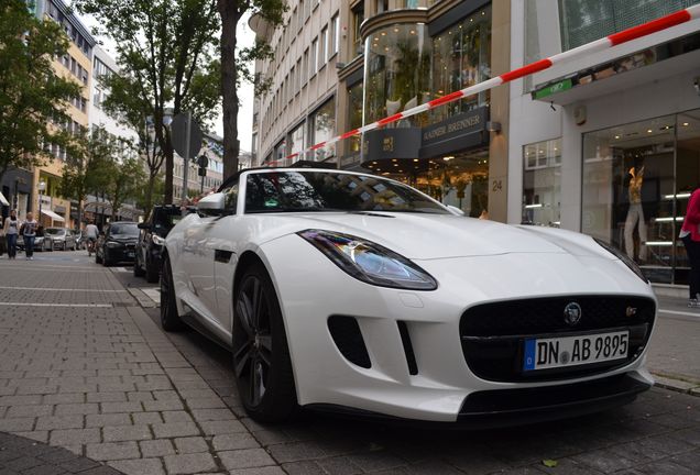 Jaguar F-TYPE S V8 Convertible