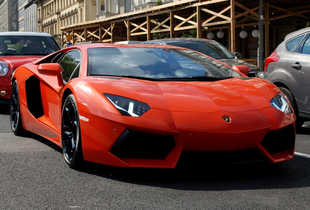 Lamborghini Aventador LP700-4