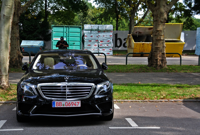 Mercedes-Benz S 63 AMG V222