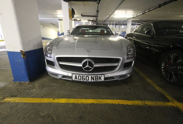 Mercedes-Benz SLS AMG