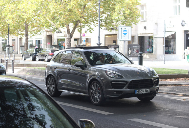 Porsche 958 Cayenne GTS