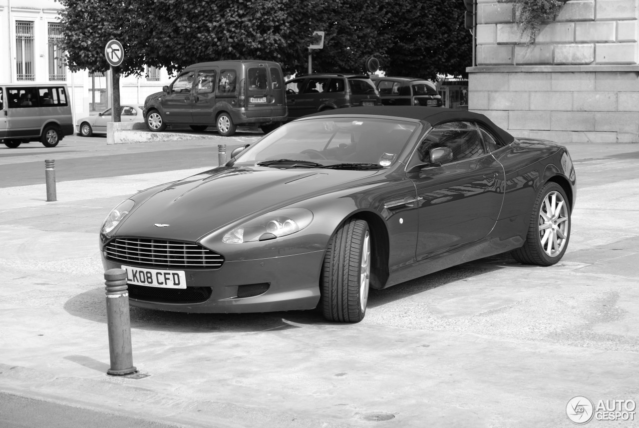 Aston Martin DB9 Volante