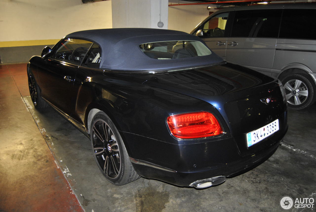 Bentley Continental GTC V8