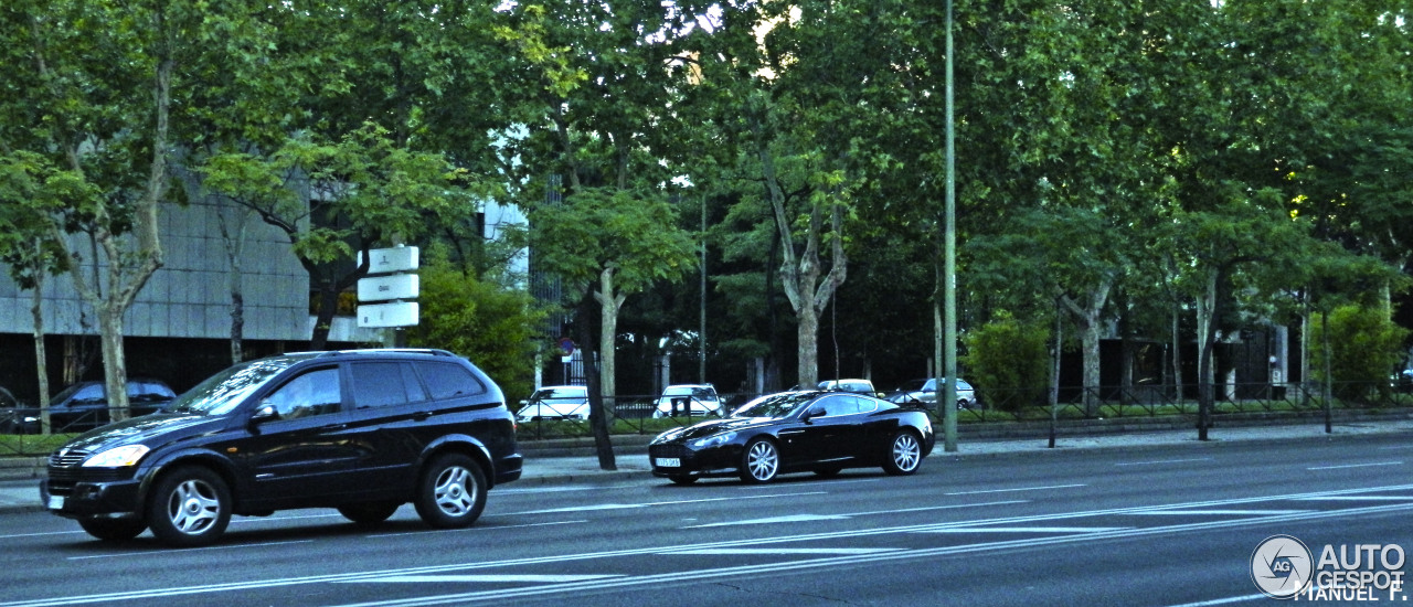 Aston Martin DB9