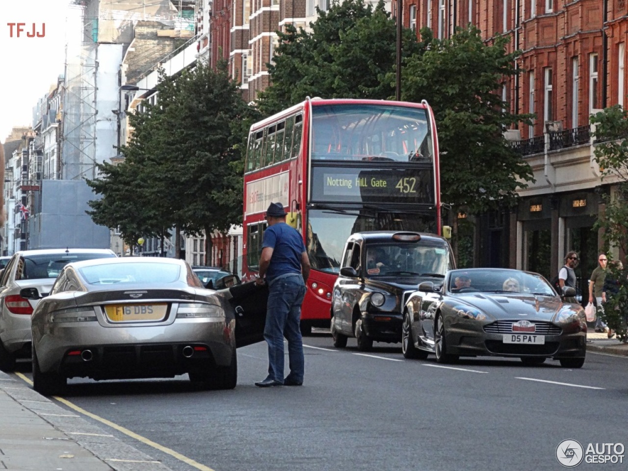 Aston Martin DBS Volante