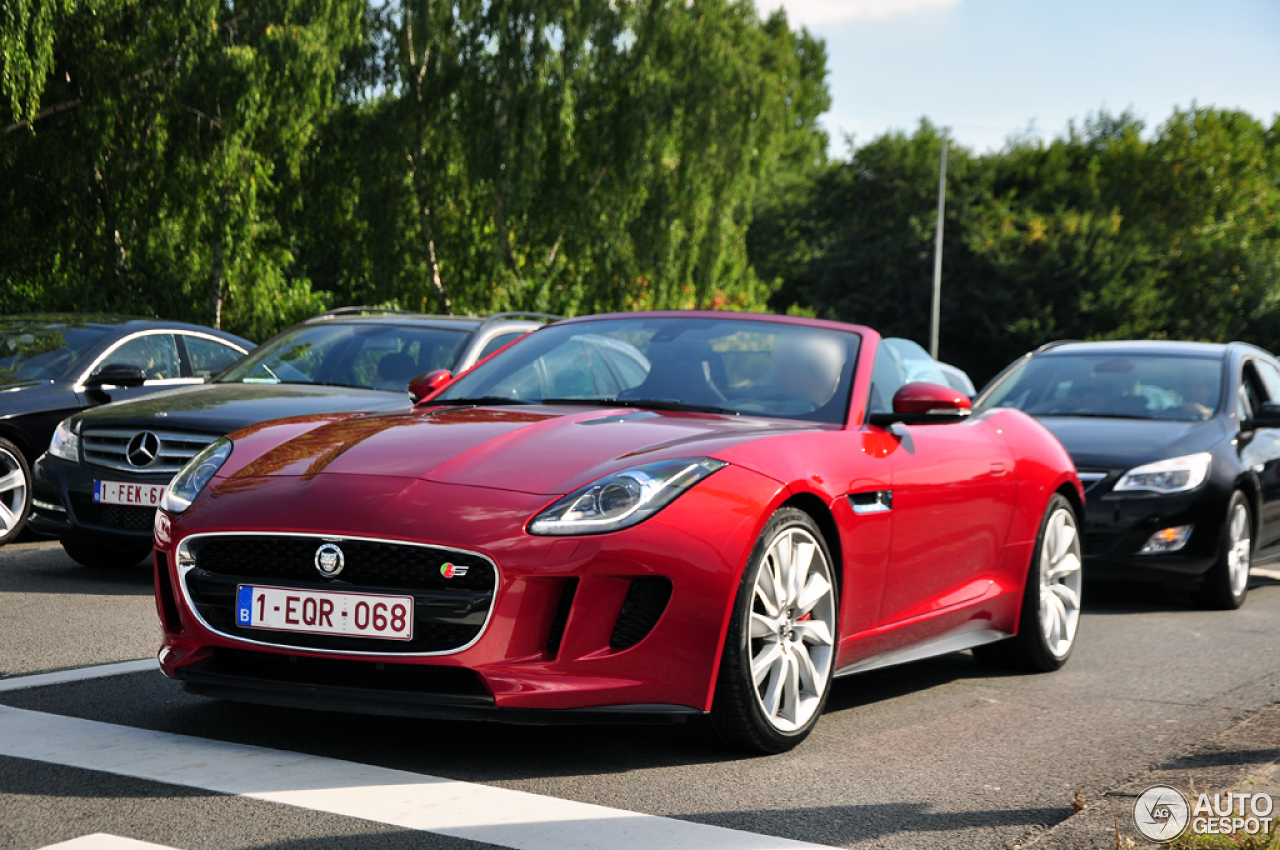 Jaguar F-TYPE S V8 Convertible