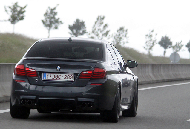 BMW M5 F10 2011