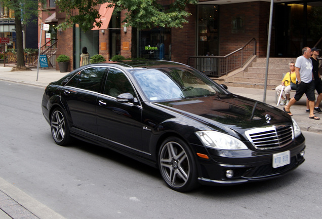 Mercedes-Benz S 63 AMG W221