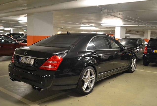 Mercedes-Benz S 65 AMG V221 2010