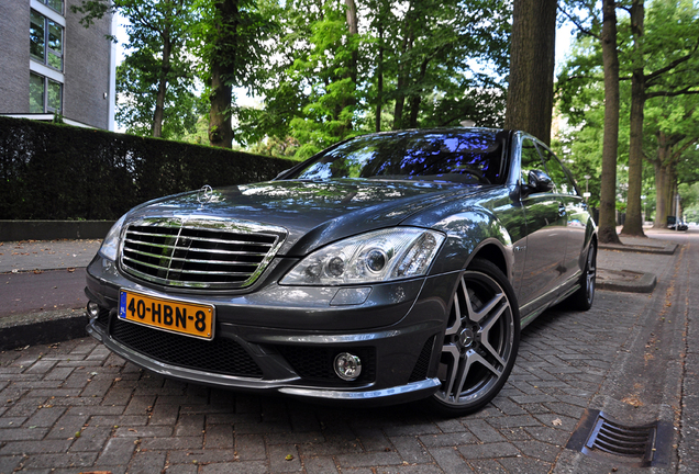 Mercedes-Benz S 65 AMG V221