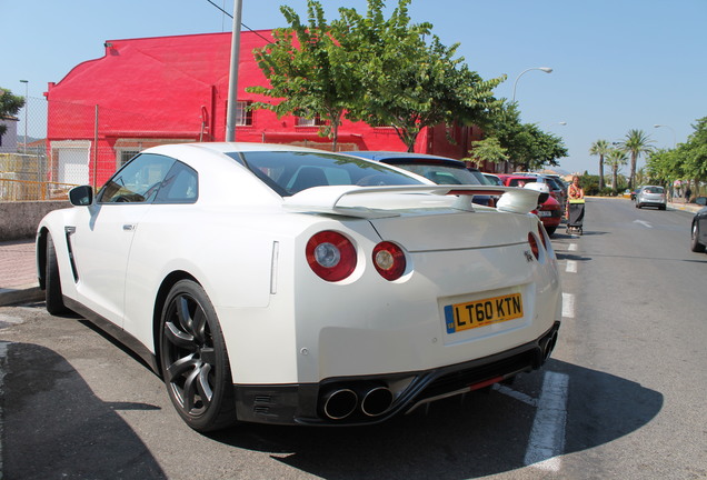 Nissan GT-R 2012