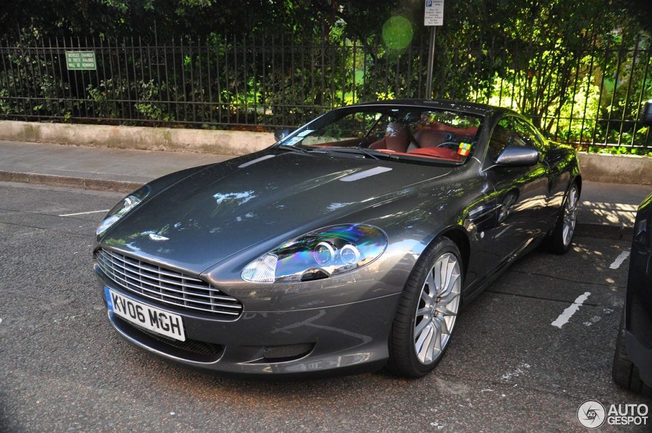 Aston Martin DB9