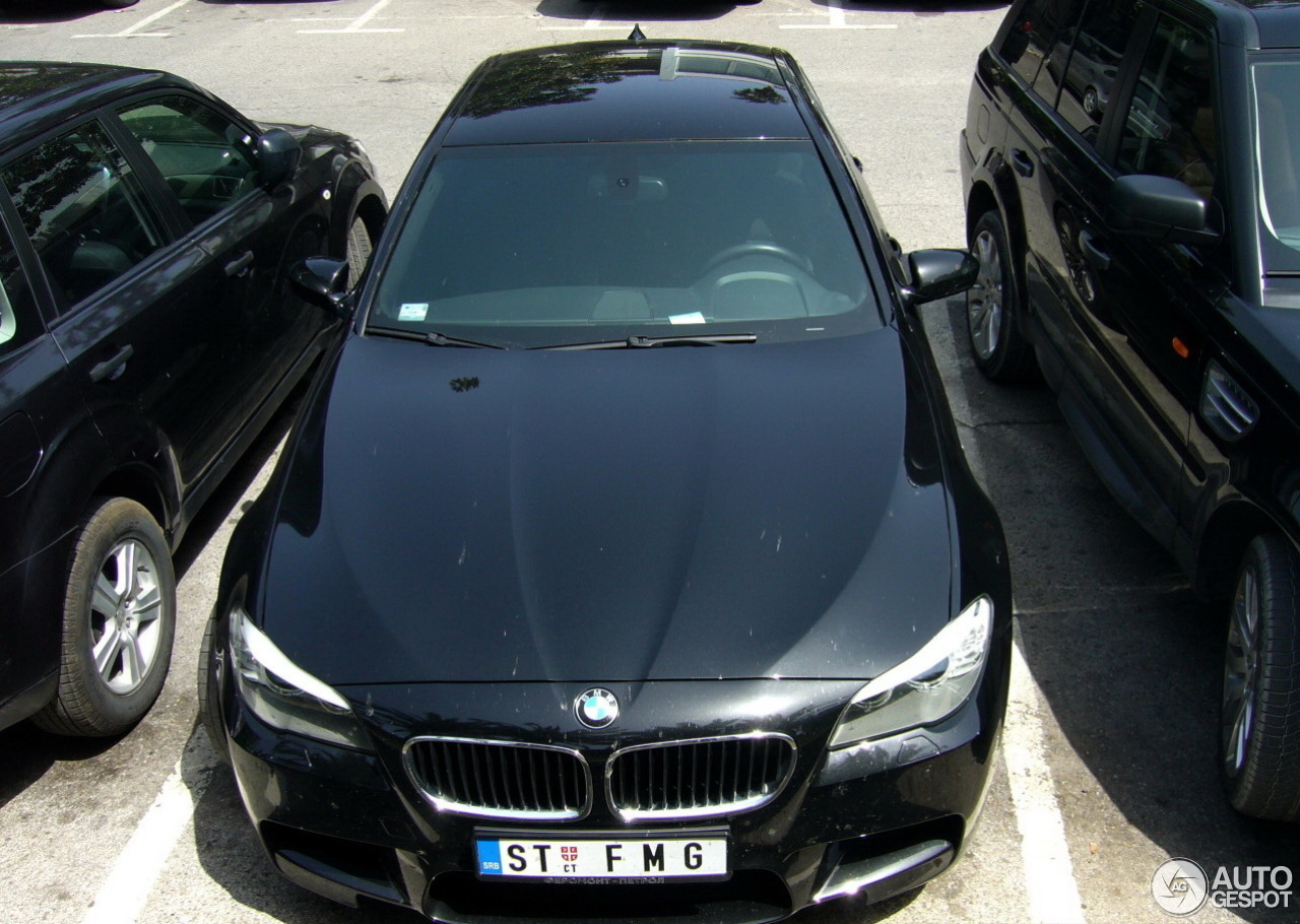 BMW M5 F10 2011