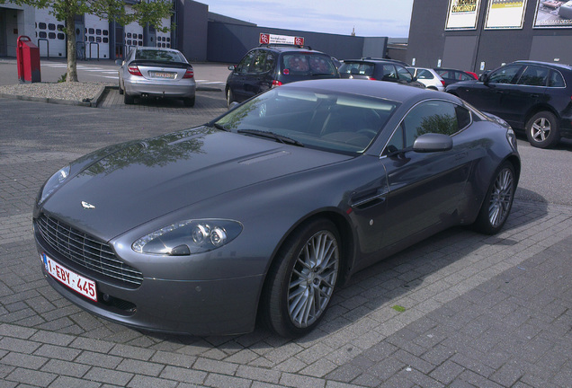 Aston Martin V8 Vantage