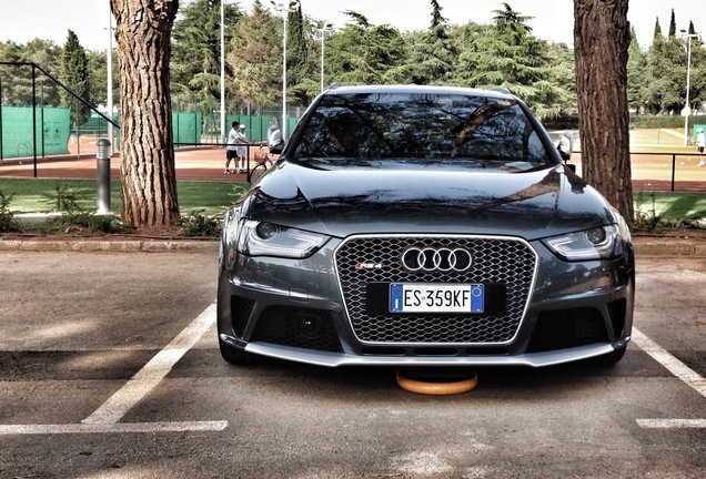 Audi RS4 Avant B8