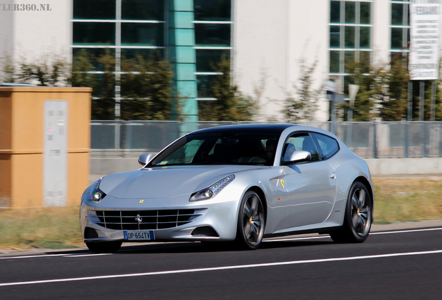 Ferrari FF