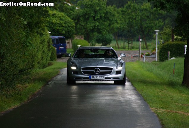 Mercedes-Benz SLS AMG