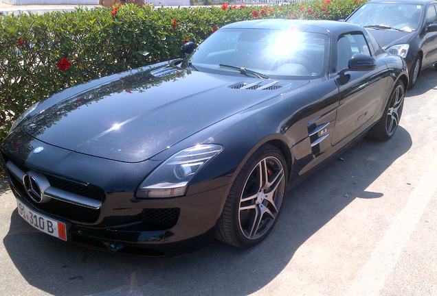 Mercedes-Benz SLS AMG