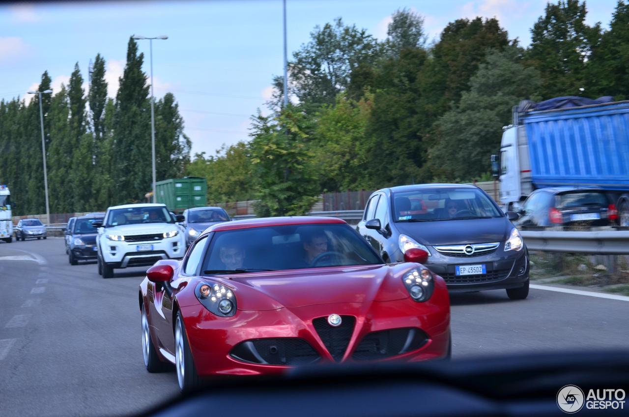 Alfa Romeo 4C Coupé