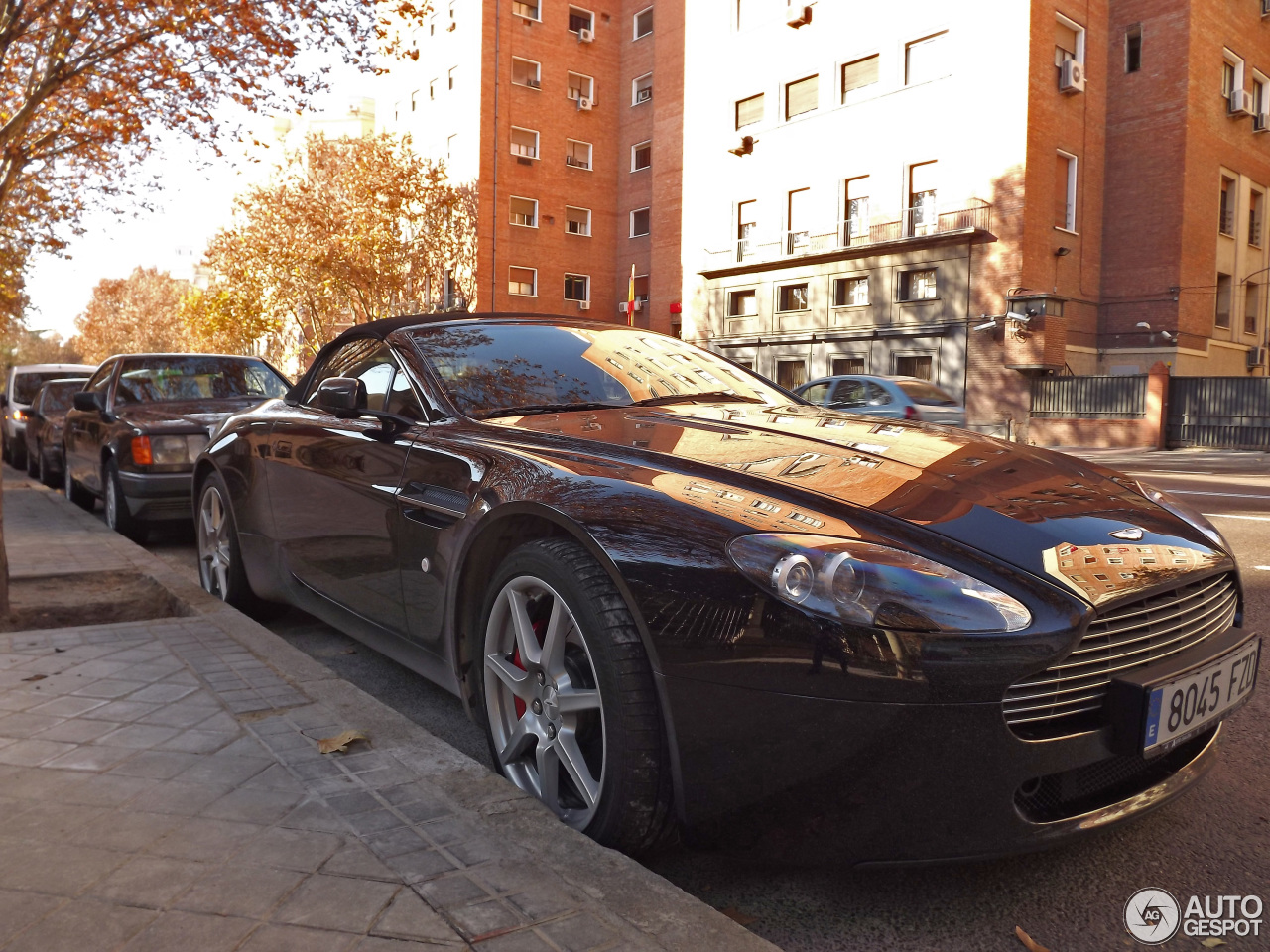 Aston Martin V8 Vantage Roadster