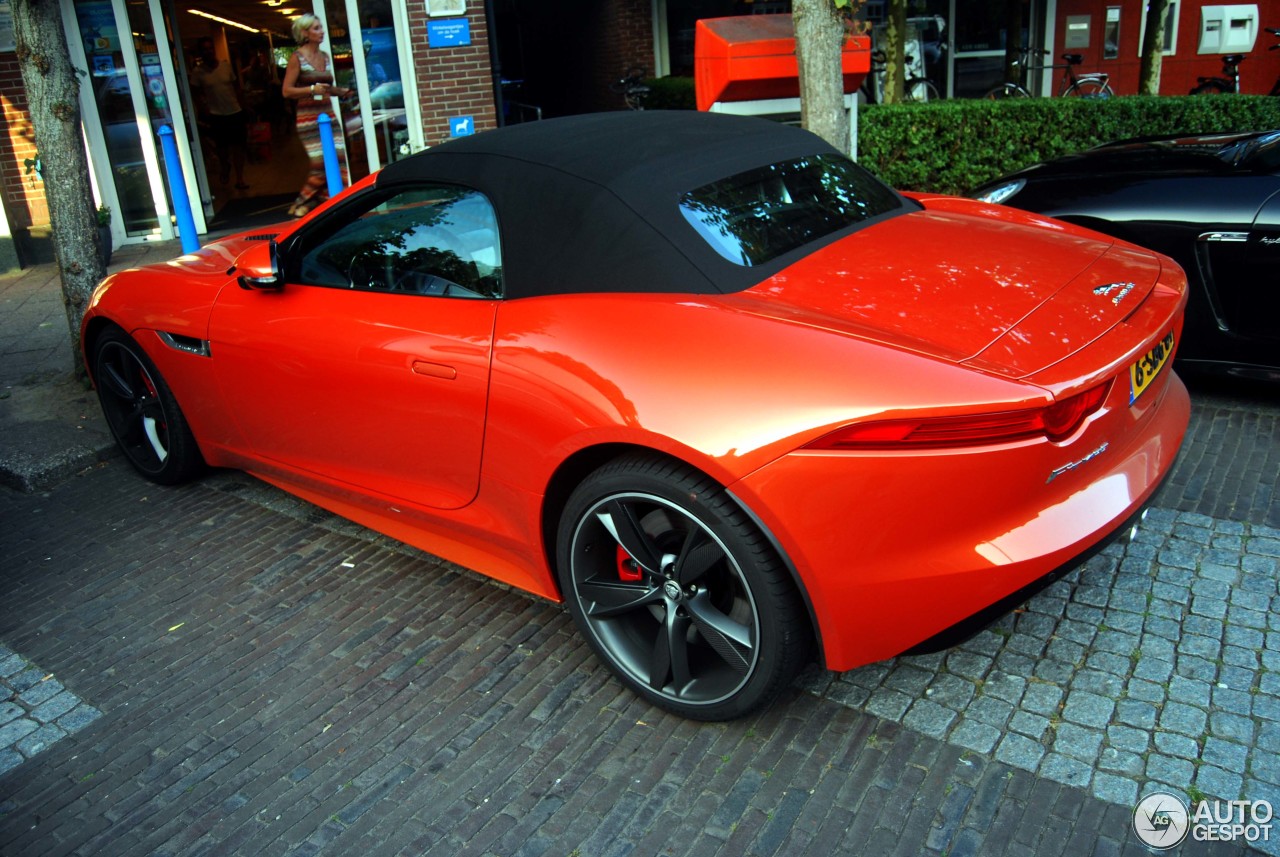 Jaguar F-TYPE S Convertible