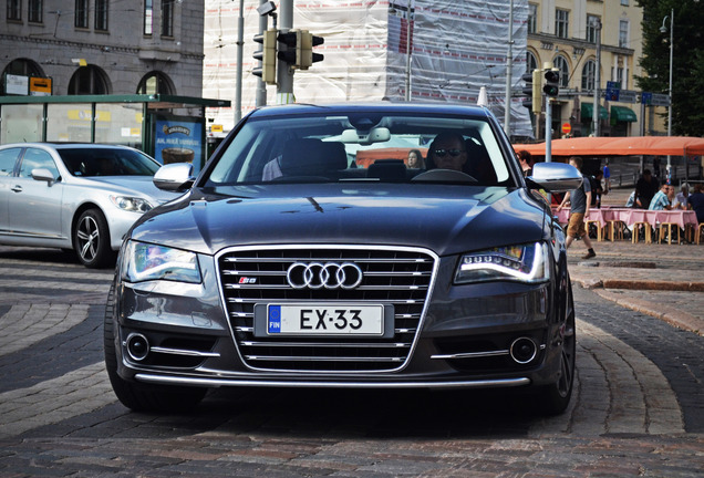 Audi S8 D4