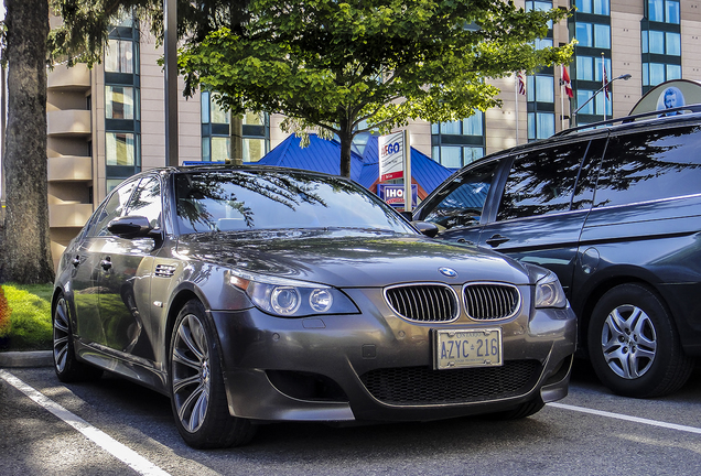 BMW M5 E60 2005