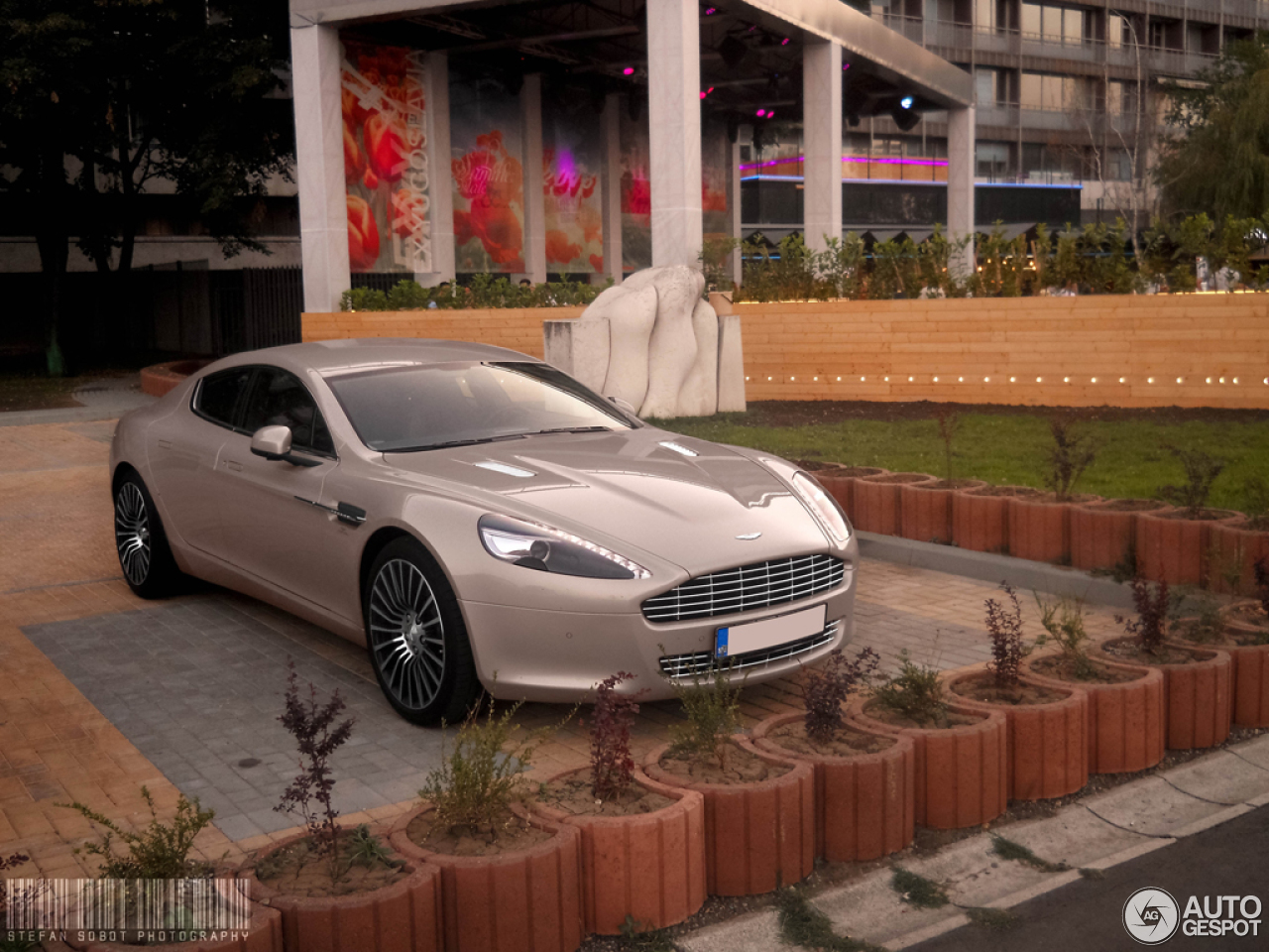 Aston Martin Rapide