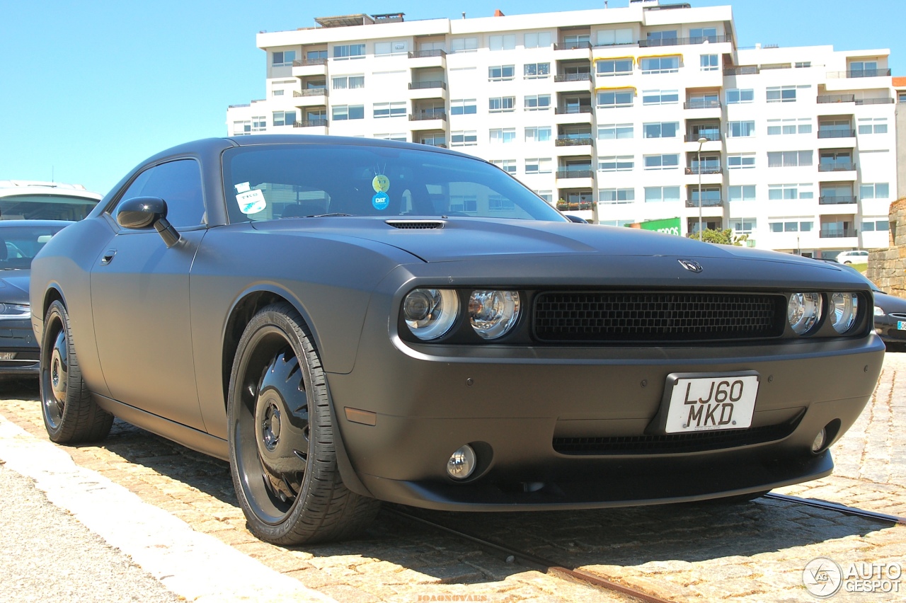 Dodge Challenger SRT-8