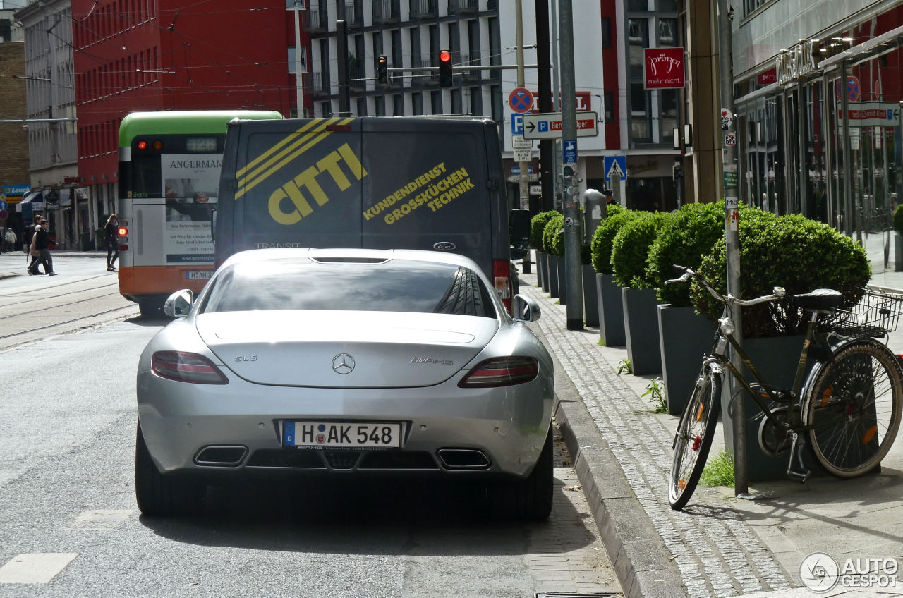 Mercedes-Benz SLS AMG