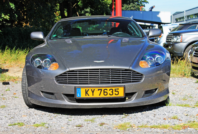 Aston Martin DB9