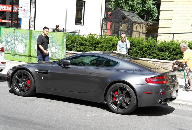 Aston Martin V8 Vantage