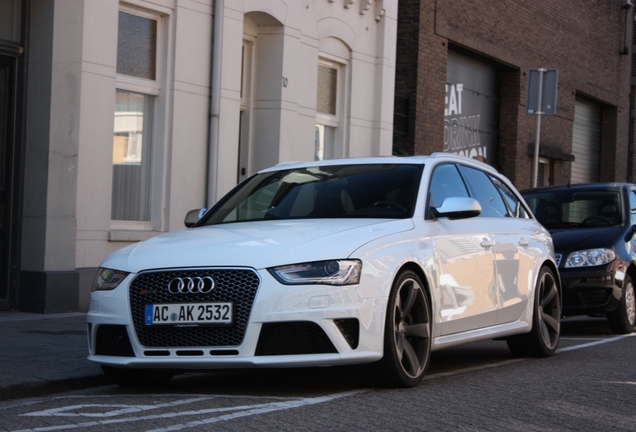 Audi RS4 Avant B8