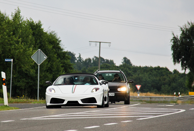 Ferrari Scuderia Spider 16M