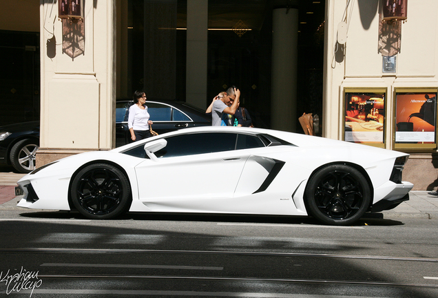 Lamborghini Aventador LP700-4