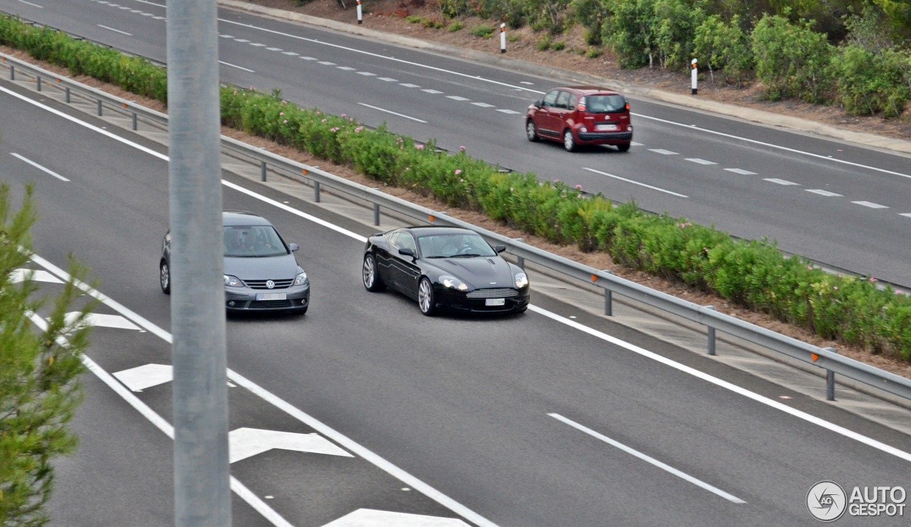 Aston Martin DB9