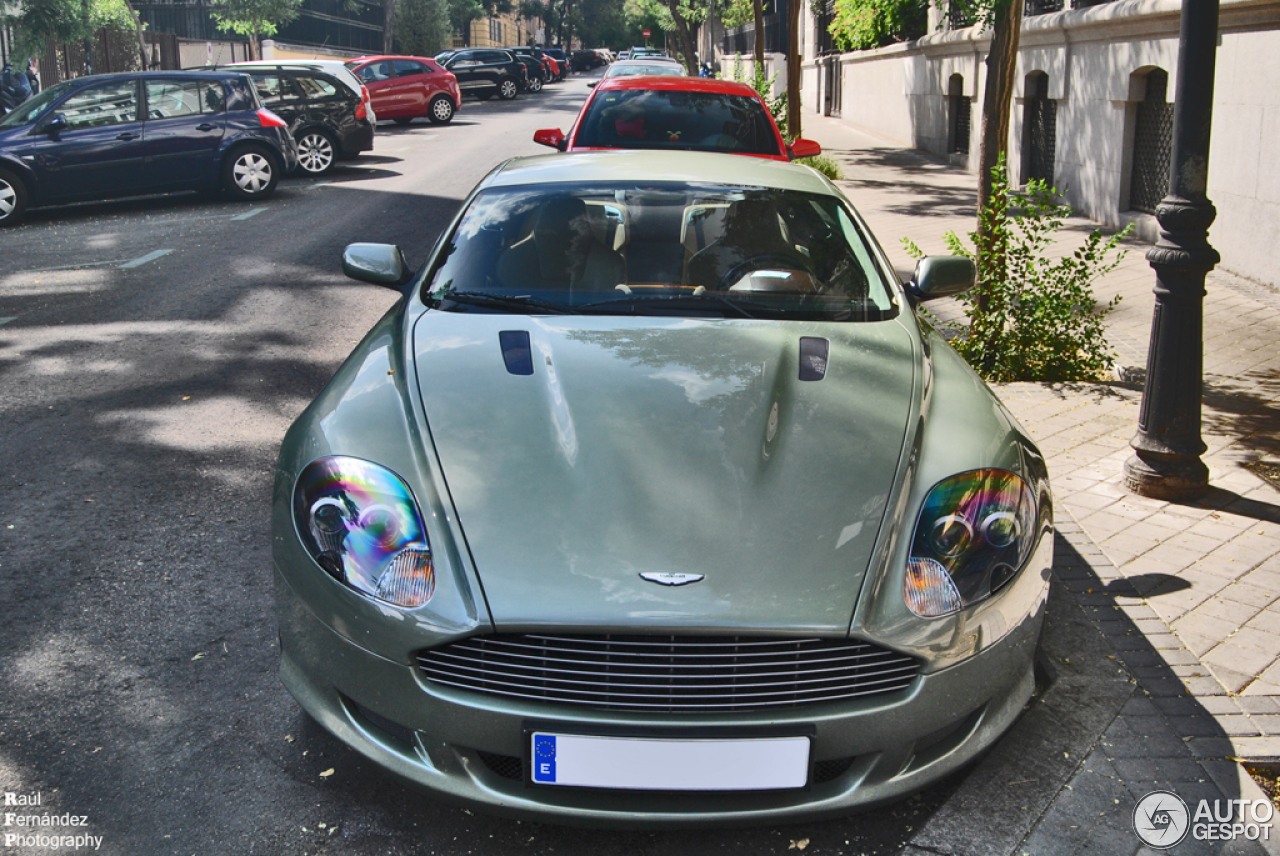 Aston Martin DB9