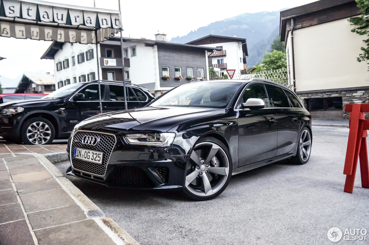 Audi RS4 Avant B8