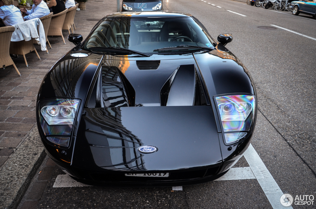 Ford GT