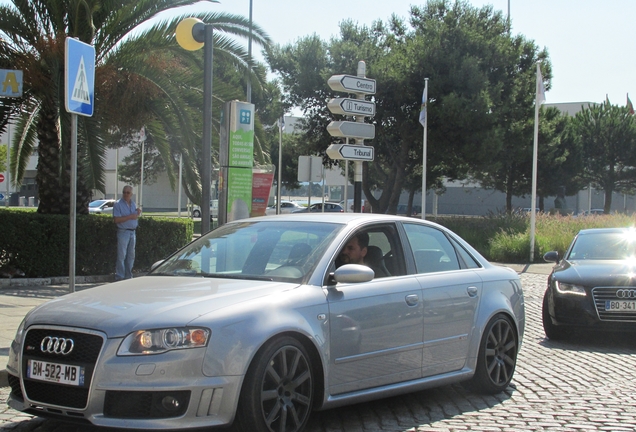 Audi RS4 Sedan