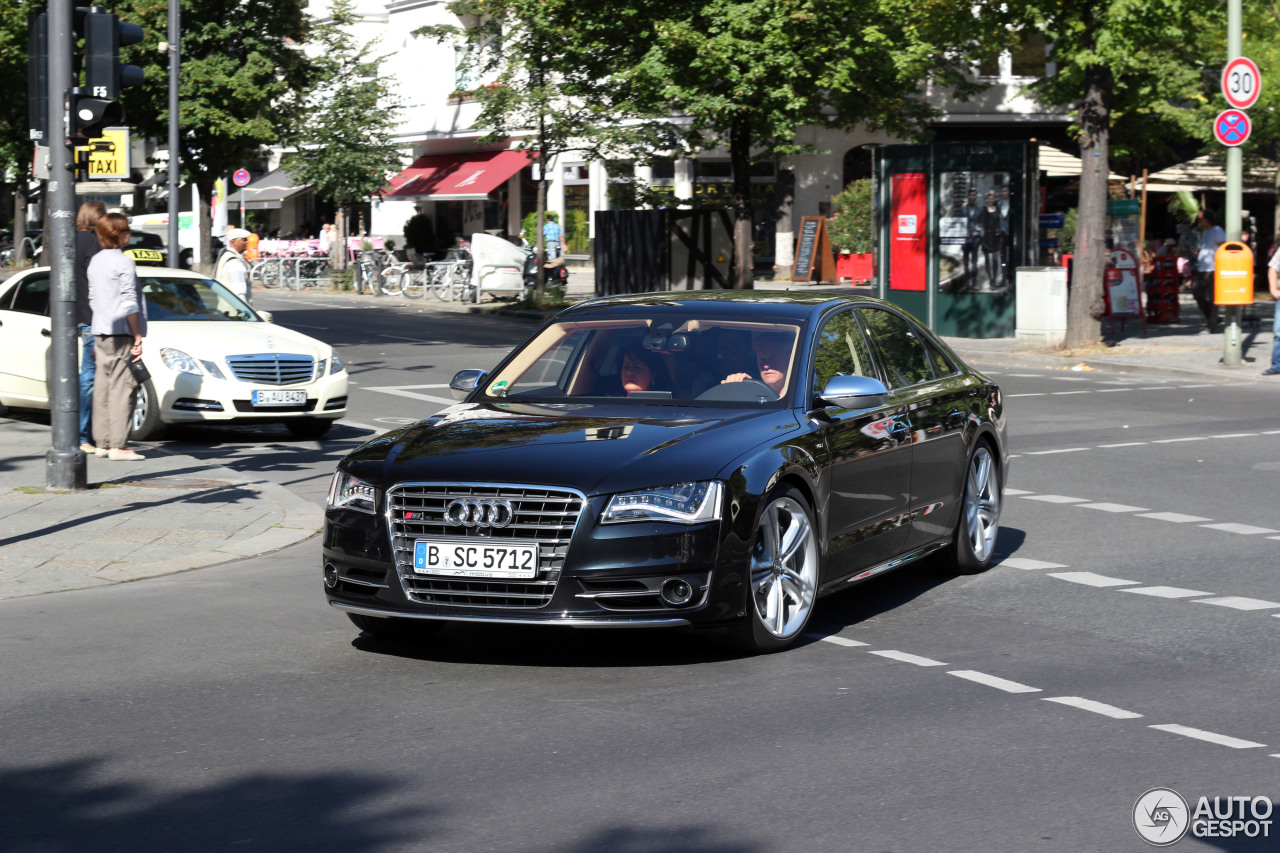 Audi S8 D4