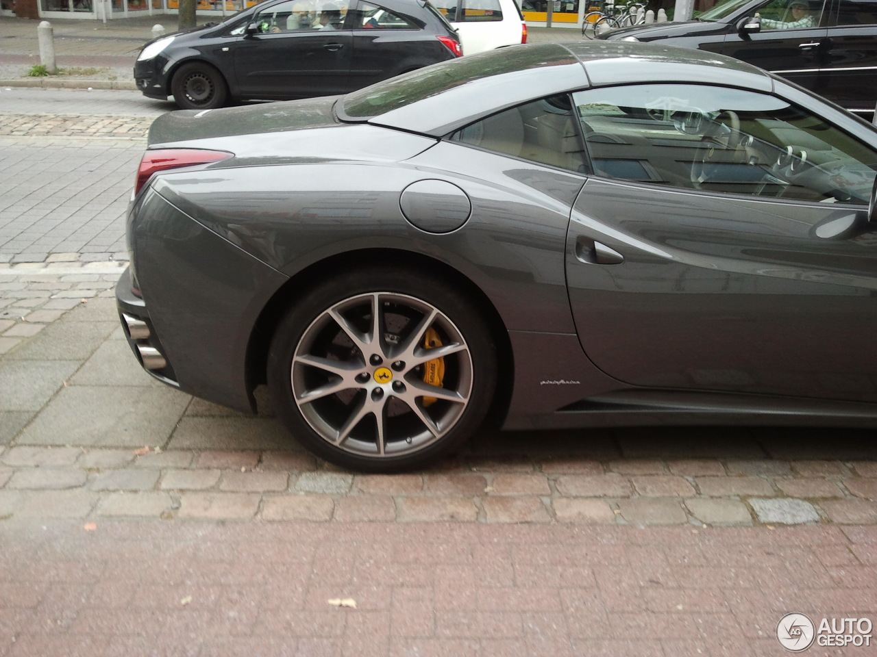 Ferrari California