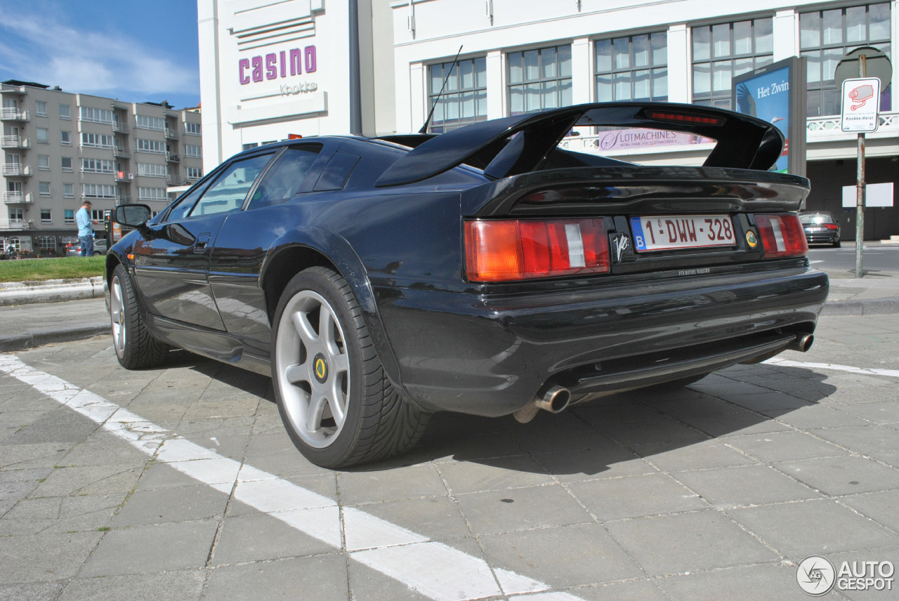 Lotus Esprit V8 GT