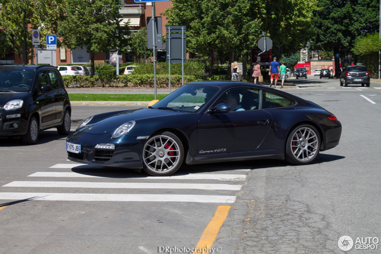 Porsche 997 Carrera 4 GTS