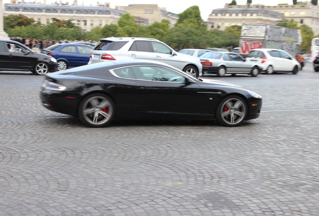 Aston Martin DB9