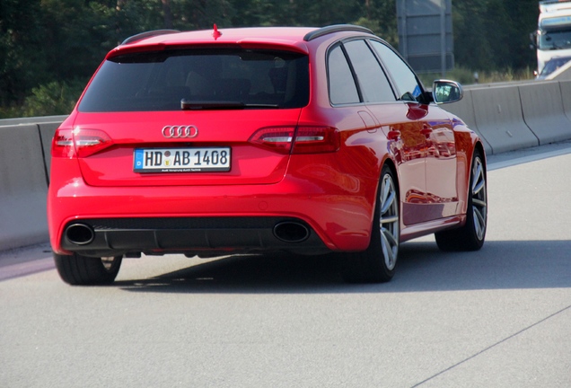 Audi RS4 Avant B8