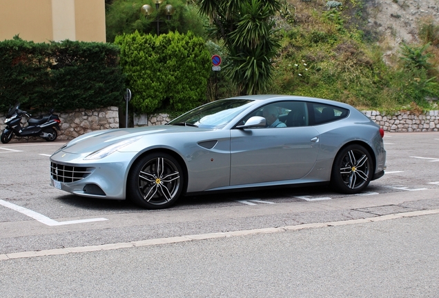 Ferrari FF