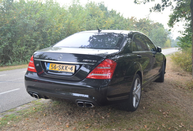 Mercedes-Benz S 63 AMG W221 2011